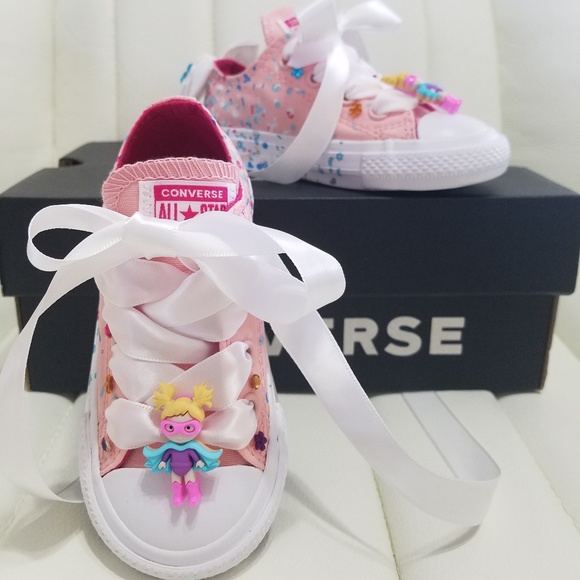 converse - Picture 2 of 3